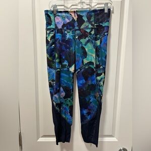 Athleta print cropped leggings